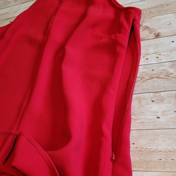 Banana Republic Keyhole Halter Top | Halter Top | Banana Republic Top - Picture 13 of 15